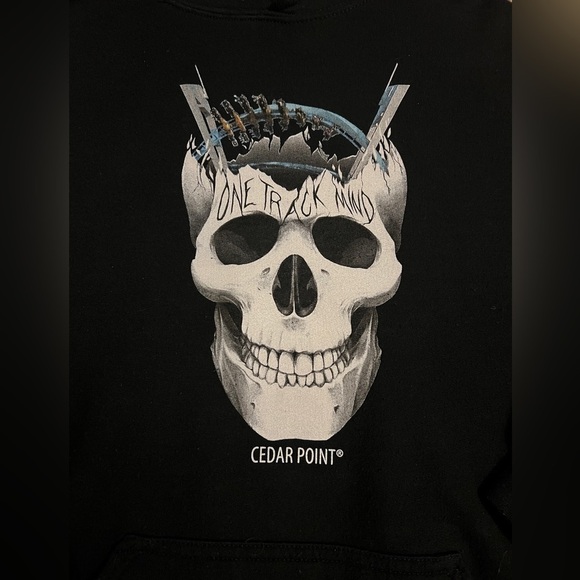 Cedar Point Hoodie Sweatshirt - Picture 2 of 4